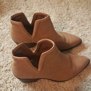 American Eagle Cognac Brown Size 10 Booties